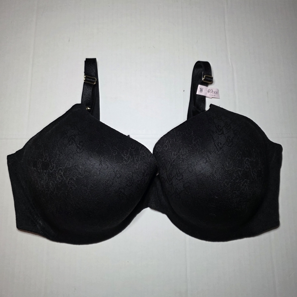 Victoria's Secret Very Sexy Lightly Padded Underwire Bra Black 40DDD NWT